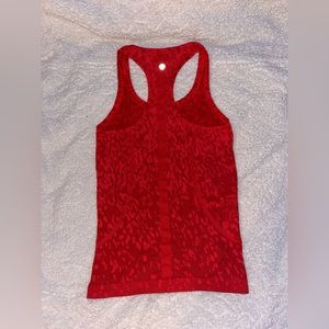 Lululemon swiftly tech tank (normal length)